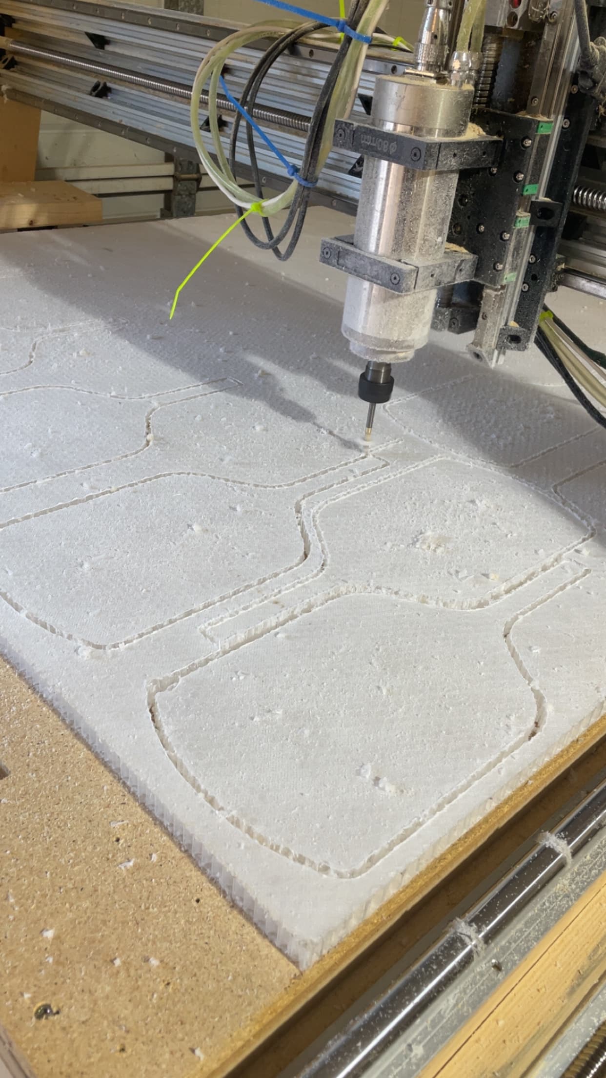 Why Handcrafted Paddles Outperform Factory-Made: The Quick Shot Difference